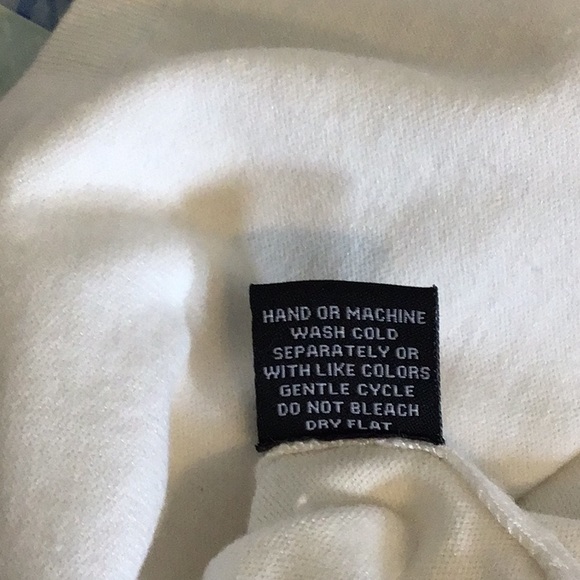 Sweater - Picture 5 of 5